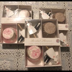 Bridal Shower Cupcake Liners & Toppers. BNWT
